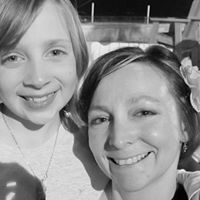 Julie Jewell Photo 25