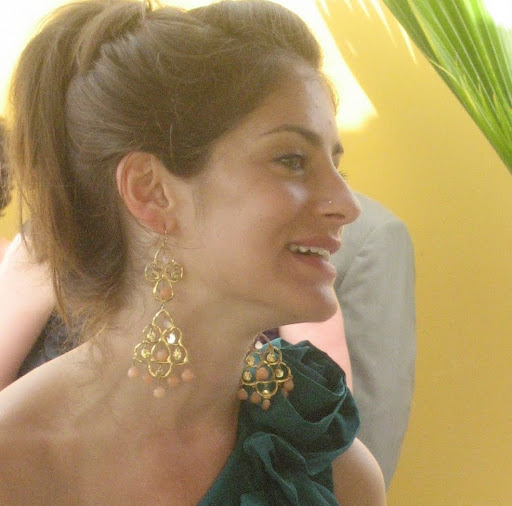 Julia Schroeder Photo 15