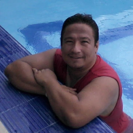 Carlos Valencia Photo 33