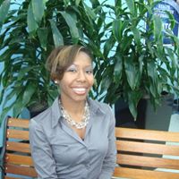 Alisha Adams Photo 13