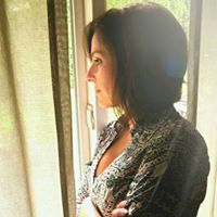 Rebecca Long Photo 21