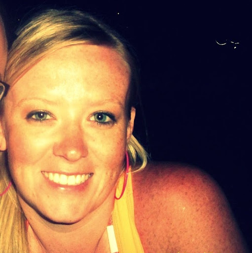 Sarah Woods Photo 18