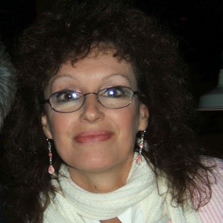 Debbie Gutierrez Photo 6