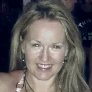 Debbie Montgomery Photo 15