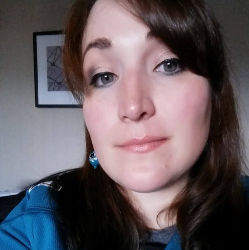 Danielle Casey Photo 15