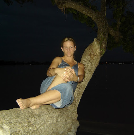 Tonya Howell Photo 9