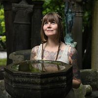 Justine Murphy Photo 39