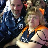 Julie Landon Photo 11