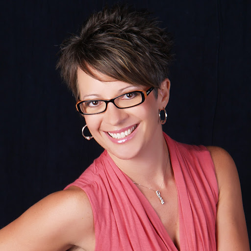 Julie North Photo 19