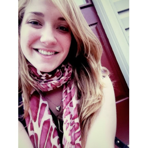 Julie Brown Photo 43