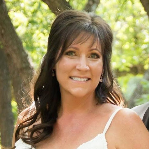 Christi Thomas Photo 19