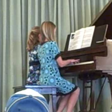 Cynthia Davey Photo 4