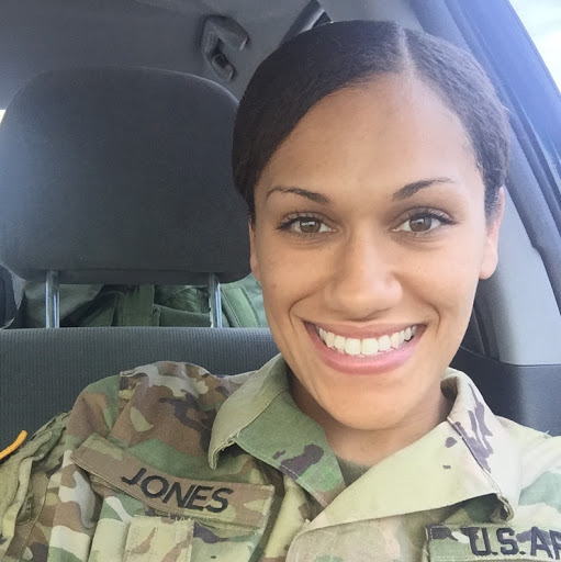 Nicole Jones Photo 20
