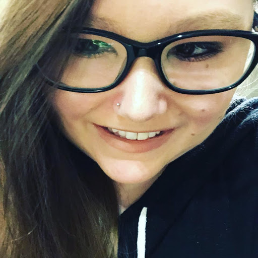 April Anthony Photo 15