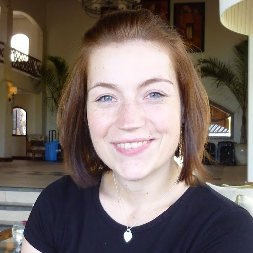Stefanie Wagner Photo 10