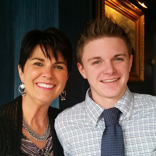 Lynn Rowland Photo 39