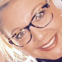 Michelle Poppe Photo 10