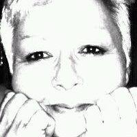 Susan Livingstone Photo 15