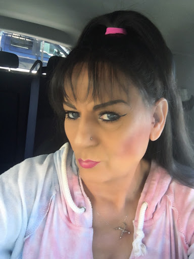 Victoria Miller Photo 16