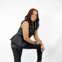 Tracy Holbrook Photo 11