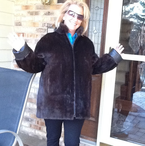 Debra Neumann Photo 1