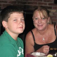 Laura Quinn Photo 38