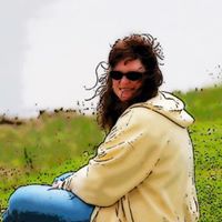 Christy Lewis Photo 11