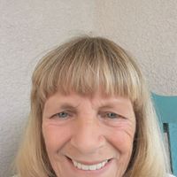 Theresa Schroeder Photo 30
