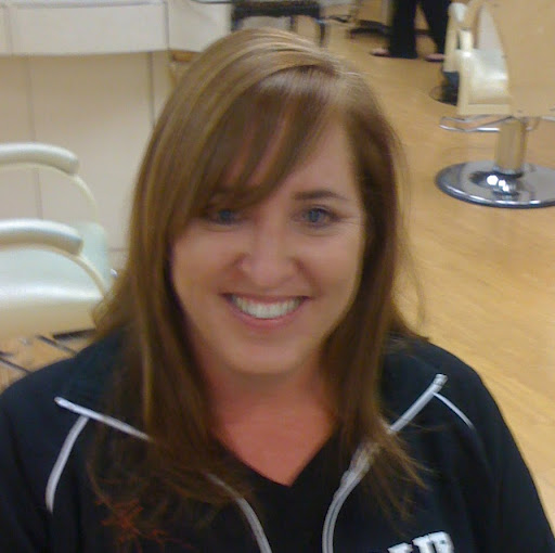 Leslie Hurt Photo 9