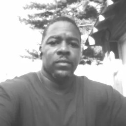 Dwayne Perkins Photo 9