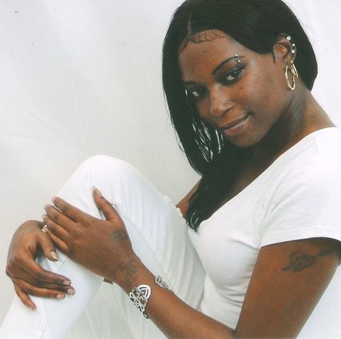 Tracey Howell Photo 35