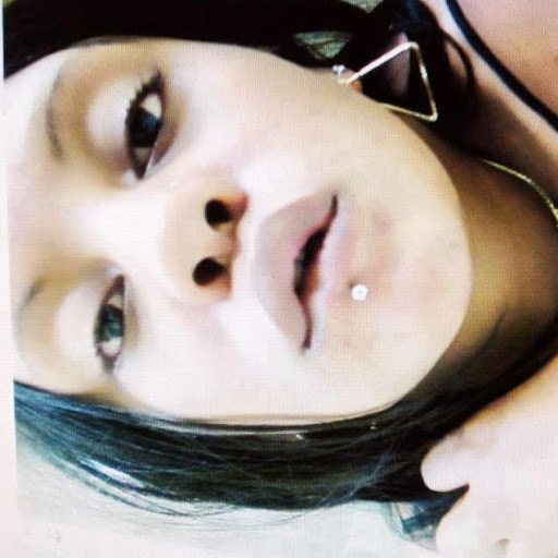 Elizabeth Naughton Photo 6