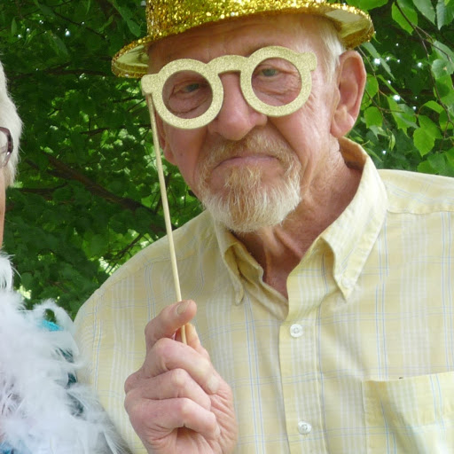 Eric English Photo 15