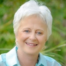 Ann Darling Photo 14