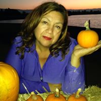 Christina Wilkinson Photo 15