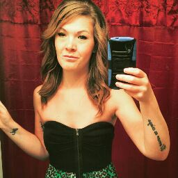Danielle Farnsworth Photo 2