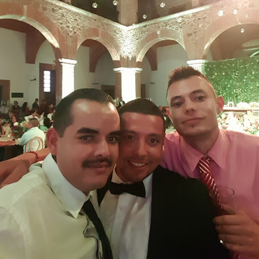 Eduardo Leon Photo 31