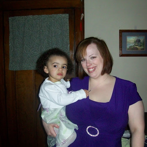 Shannon Thomas Photo 14