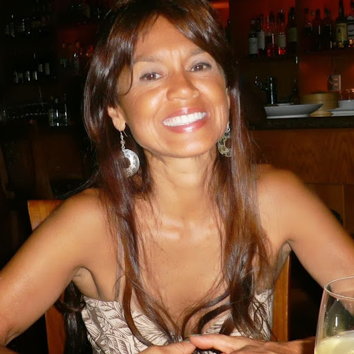 Esther Love Photo 10
