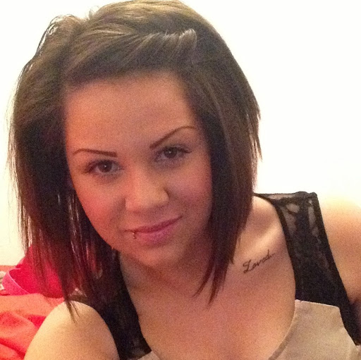Melanie Little Photo 33