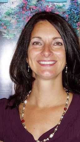 Nancy Lessard Photo 10