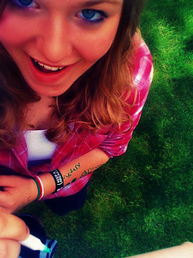 Megan Reyes Photo 20