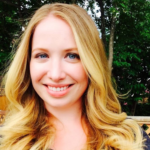 Alexandra Anderson Photo 24