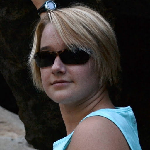 Elizabeth Austin Photo 38