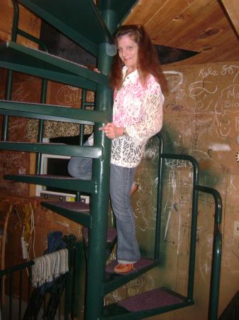 Cynthia Clare Photo 17