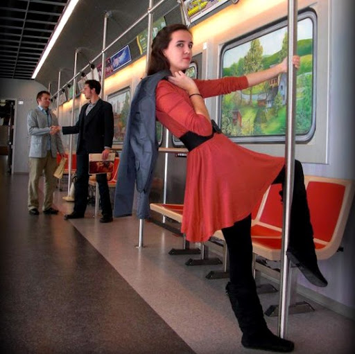 Nicole Jacobsen Photo 16