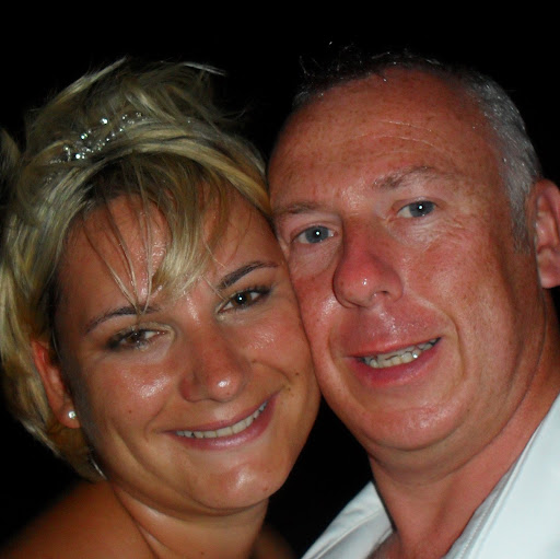 Donna Glover Photo 29