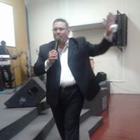 Hector Lozada Photo 17