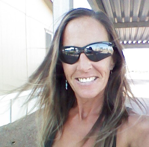 Debbie Pettit Photo 23