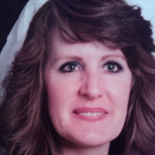 Carol Pope Photo 16